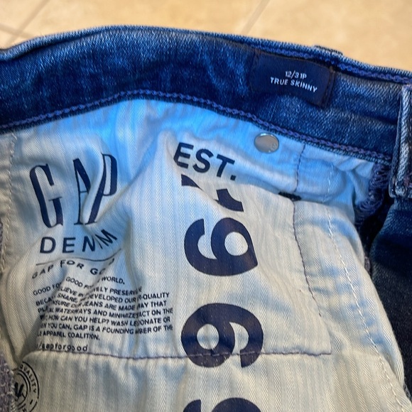 GAP Red Stripe True Skinny Jeans EUC - Picture 10 of 10